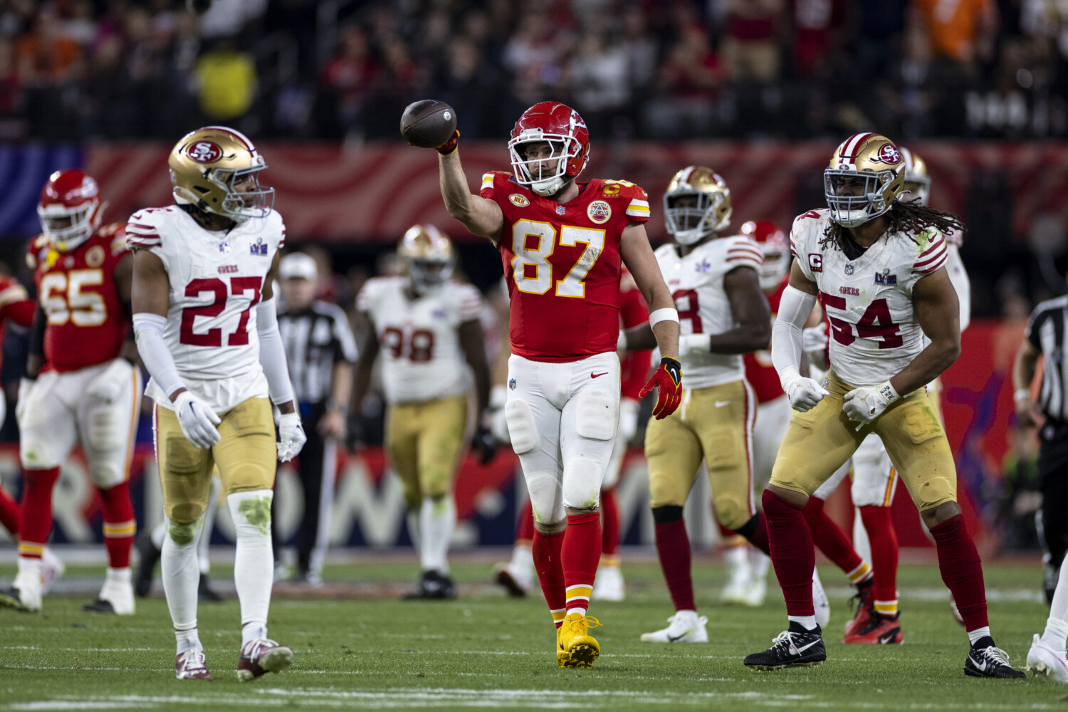 波士顿凯尔特人：客场连胜六场，场均净胜对手178分！.